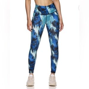 🆕 NWT Reebok Stylish Blue Patterned Women's 7/8 highrise Leggings
